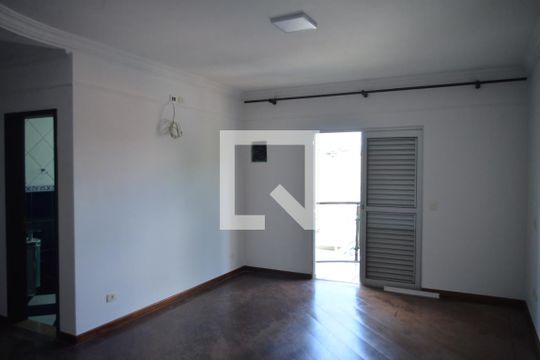 Quarto 1 de casa para alugar com 3 quartos, 274m² em Parque Novo Oratório, Santo André