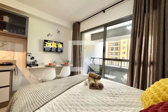 Sala/Quarto de kitnet/studio para alugar com 1 quarto, 29m² em Vila Santa Catarina, São Paulo