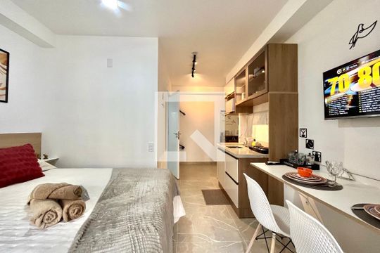 Sala/Quarto de kitnet/studio para alugar com 1 quarto, 29m² em Vila Santa Catarina, São Paulo