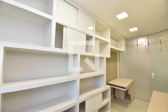 Sala 2 de apartamento para alugar com 5 quartos, 85m² em Centro, Curitiba