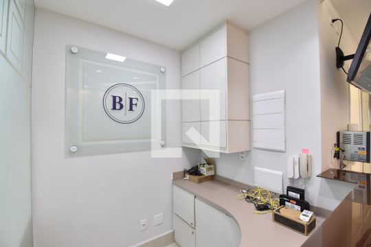 Apartamento para alugar com 5 quartos, 85m² em Centro, Curitiba