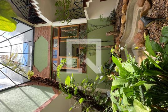 Sala 2 de casa de condomínio para alugar com 4 quartos, 950m² em Parque Dom Henrique, Cotia