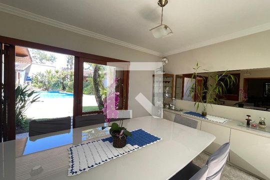 Sala de Jantar de casa de condomínio para alugar com 4 quartos, 950m² em Parque Dom Henrique, Cotia