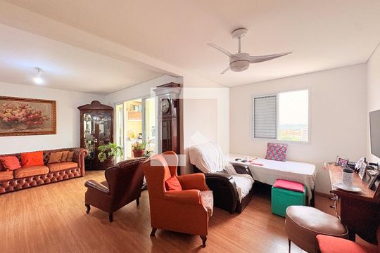 Sala de tv de apartamento à venda com 3 quartos, 119m² em Jardim Ermida I, Jundiaí