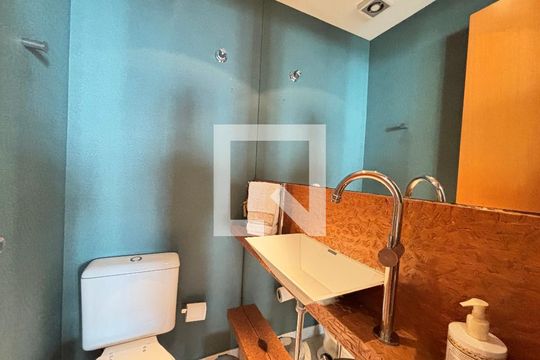 Lavanda de apartamento à venda com 3 quartos, 130m² em Vila Olímpia, São Paulo