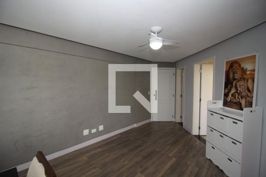Sala de apartamento para alugar com 3 quartos, 68m² em Jardim Vila Formosa, São Paulo