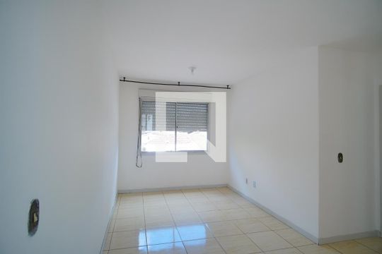 Sala de apartamento para alugar com 3 quartos, 84m² em Passo D’areia, Porto Alegre