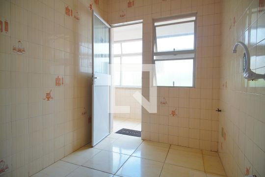 Cozinha de apartamento à venda com 3 quartos, 84m² em Passo D’areia, Porto Alegre