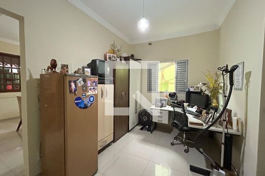 Casa à venda com 6 quartos, 180m² em Conjunto Lagoa, Belo Horizonte