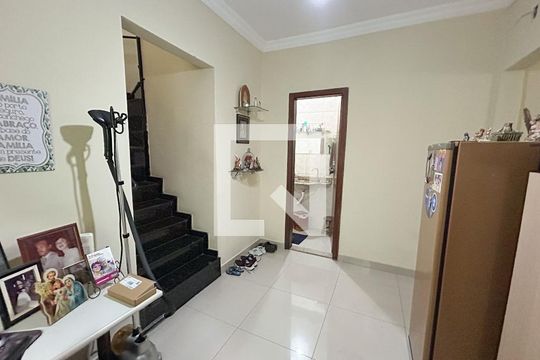Casa à venda com 6 quartos, 180m² em Conjunto Lagoa, Belo Horizonte
