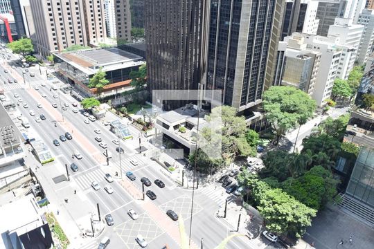 Vista de apartamento à venda com 3 quartos, 233m² em Bela Vista, São Paulo