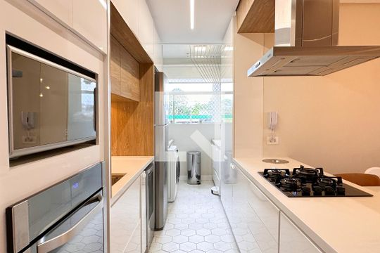 Cozinha de apartamento à venda com 2 quartos, 64m² em Bairro dos Casa, São Bernardo do Campo