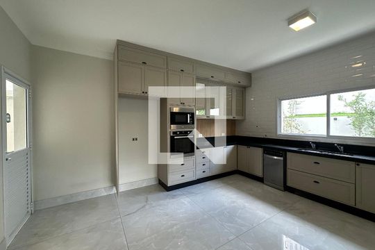 Casa de Condomínio para alugar com 4 quartos, 470m² em Alphaville Conde Ii, Barueri