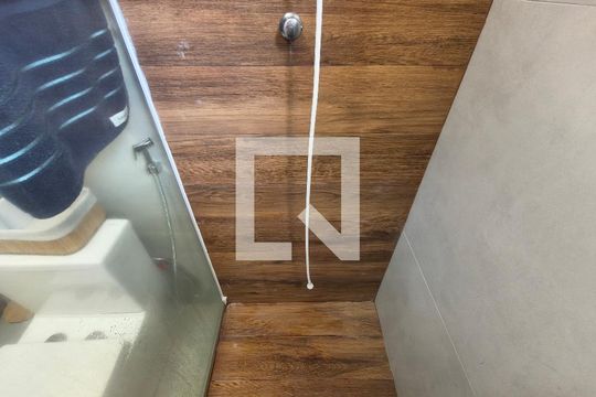 Banheiro Social de casa para alugar com 2 quartos, 358m² em Anil, Rio de Janeiro