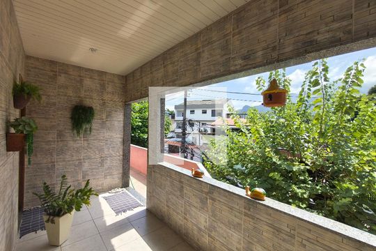 Área comum de casa à venda com 2 quartos, 358m² em Anil, Rio de Janeiro
