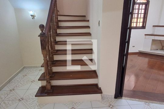 Escada de casa à venda com 4 quartos, 300m² em Jardim Sao Caetano, São Caetano do Sul