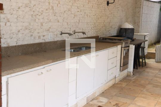 Edicula de casa de condomínio para alugar com 5 quartos, 400m² em Chácara Pavoeiro, Cotia