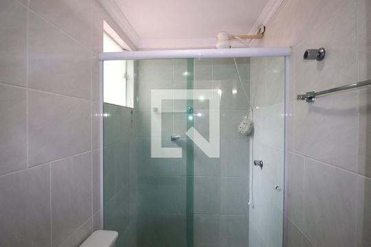 Banheiro 2 de casa à venda com 3 quartos, 137m² em Jardim Progresso, Santo André