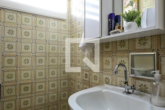 Lavabo de casa à venda com 3 quartos, 146m² em Jardim Monte Alegre, Taboão da Serra