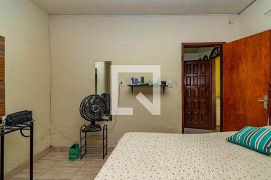 Quarto de casa para alugar com 1 quarto, 80m² em Padre Eustáquio, Belo Horizonte