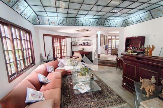 Casa à venda com 4 quartos, 328m² em São Francisco, Niterói