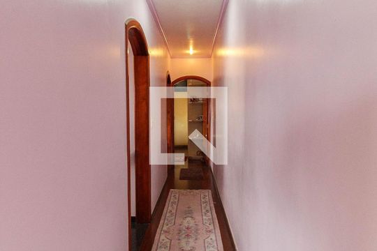 Corredor de casa à venda com 3 quartos, 210m² em Jardim Nossa Senhora do Carmo, São Paulo