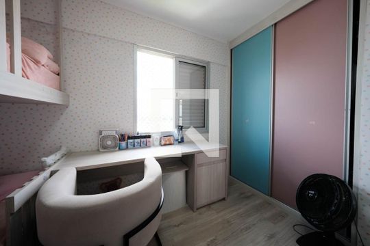 Quarto 1 de apartamento para alugar com 3 quartos, 120m² em Vila Londrina, São Paulo