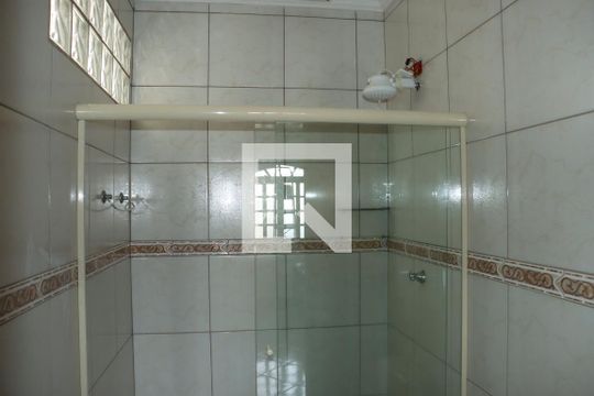 Casa para alugar com 3 quartos, 180m² em Jardim Sao Miguel, Cotia