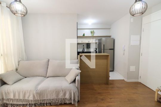 Sala de apartamento à venda com 2 quartos, 48m² em Centro, Osasco