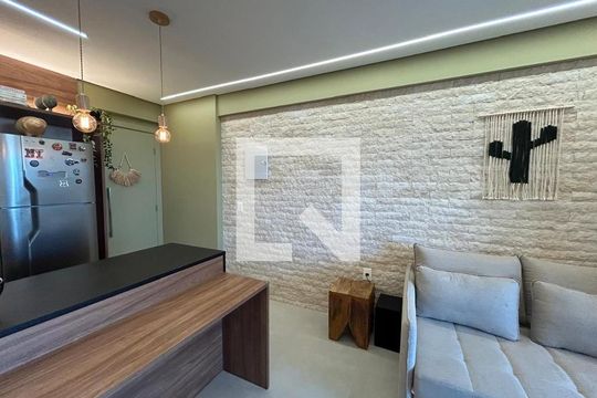 Sala de apartamento para alugar com 1 quarto, 46m² em Ondina, Salvador