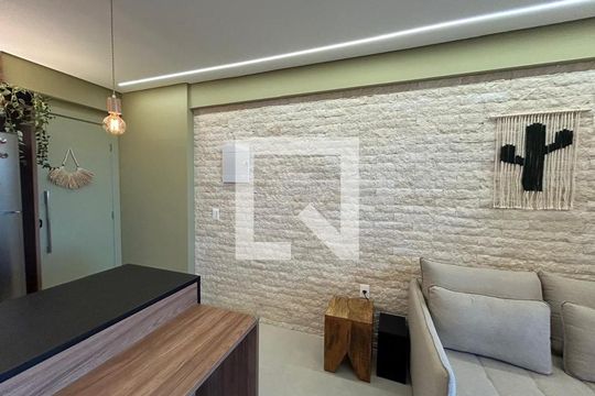 Sala de apartamento para alugar com 1 quarto, 46m² em Ondina, Salvador