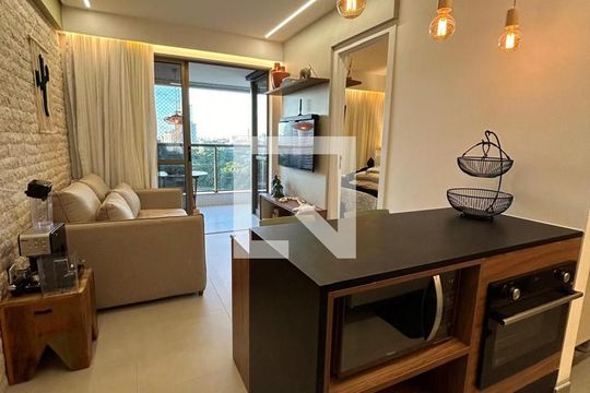 Sala de apartamento para alugar com 1 quarto, 46m² em Ondina, Salvador