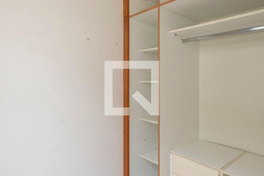 Closet  Quarto 1 de apartamento à venda com 2 quartos, 72m² em Tijuca, Rio de Janeiro