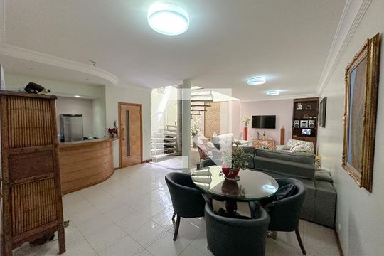 Sala de casa à venda com 3 quartos, 399m² em Barra Funda, São Paulo