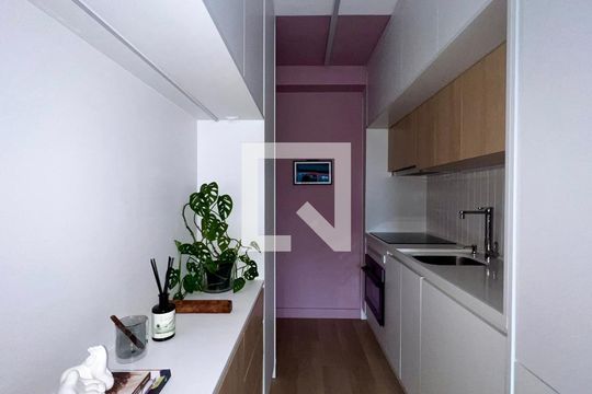 Cozinha de apartamento à venda com 1 quarto, 34m² em Cerqueira César, São Paulo
