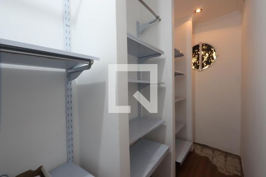 Closet da Suíte de casa à venda com 4 quartos, 135m² em Vila Nova, São Paulo