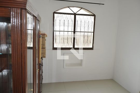 Casa à venda com 3 quartos, 500m² em Encantado, Rio de Janeiro
