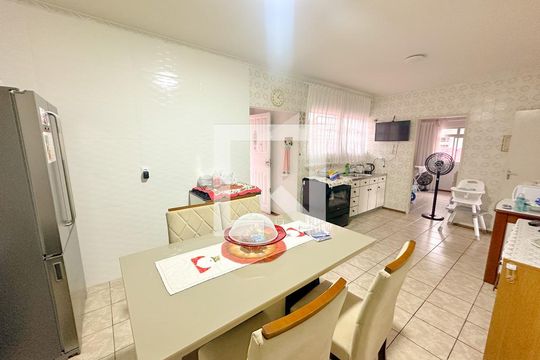 Casa para alugar com 3 quartos, 138m² em Areias, São José