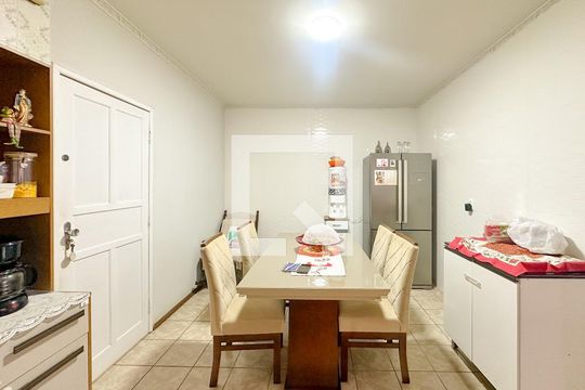Casa para alugar com 3 quartos, 138m² em Areias, São José