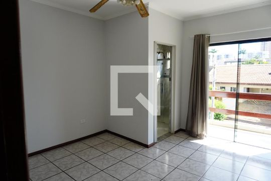 Suíte 1 de casa para alugar com 4 quartos, 416m² em Vila Nossa Senhora de Fatima, Americana