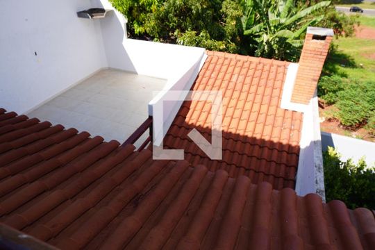 Sacada de casa para alugar com 4 quartos, 416m² em Vila Nossa Senhora de Fatima, Americana