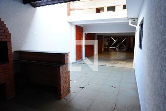 Quintal de casa para alugar com 4 quartos, 416m² em Vila Nossa Senhora de Fatima, Americana