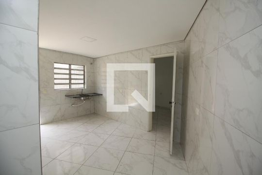 Sala/Cozinha de casa para alugar com 1 quarto, 50m² em Vila Independencia, São Paulo