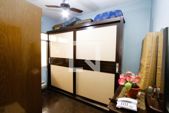 Quarto 1 de casa à venda com 4 quartos, 336m² em Carlos Prates, Belo Horizonte