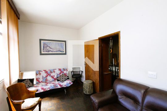 Sala de casa à venda com 4 quartos, 336m² em Carlos Prates, Belo Horizonte