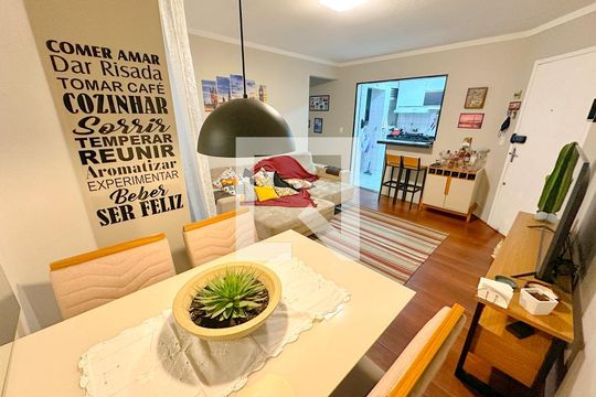 Sala de Jantar de apartamento para alugar com 2 quartos, 70m² em Barreiros, São José