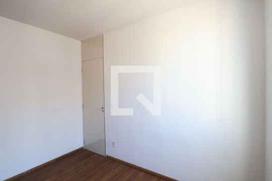 Quarto 2 de apartamento à venda com 2 quartos, 58m² em Fátima, Canoas