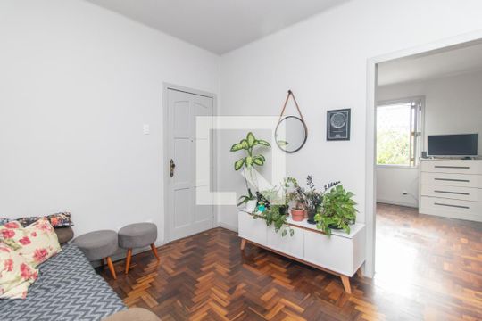 Sala de apartamento à venda com 2 quartos, 64m² em Santo Antônio, Porto Alegre