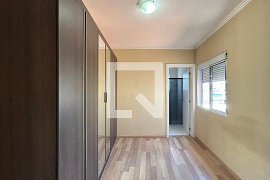Suíte  de casa à venda com 3 quartos, 200m² em Vila Miriam, São Paulo