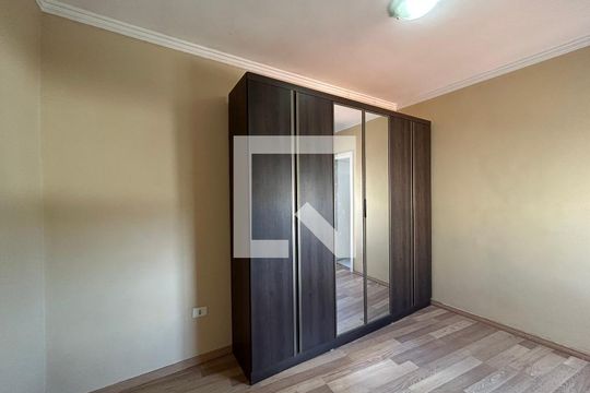 Suíte  de casa à venda com 3 quartos, 200m² em Vila Miriam, São Paulo